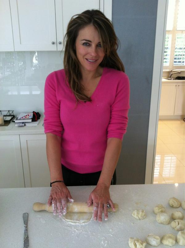 Look, Liz Hurley Can Cook Too!!!